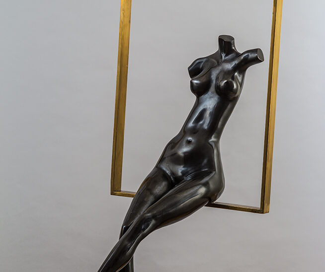 SR-16-2, Escultura